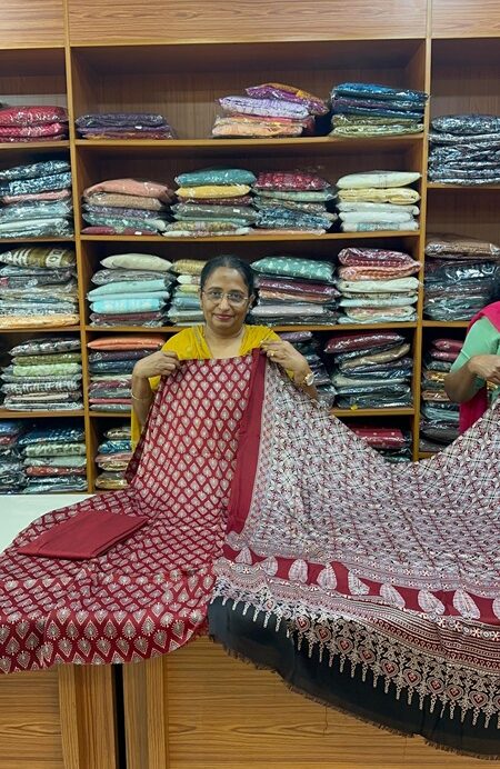 SEMI MODAL CHURIDHAR SETS  ( W EP -189 )